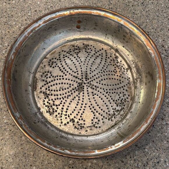 Vintage Copper Colander Wall Hanging Pierced Floral Farmhouse Design - Picture 3 of 8